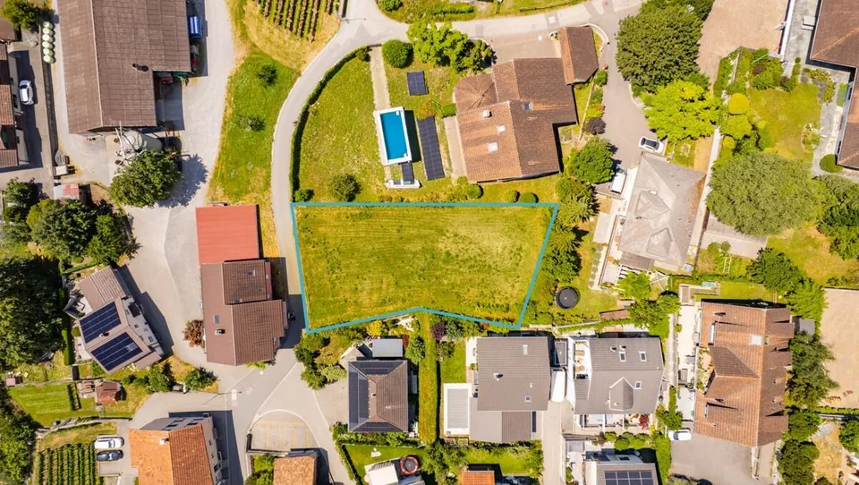 Baulandparzelle in Jenins mit Sonne, Ruhe und Weitsicht