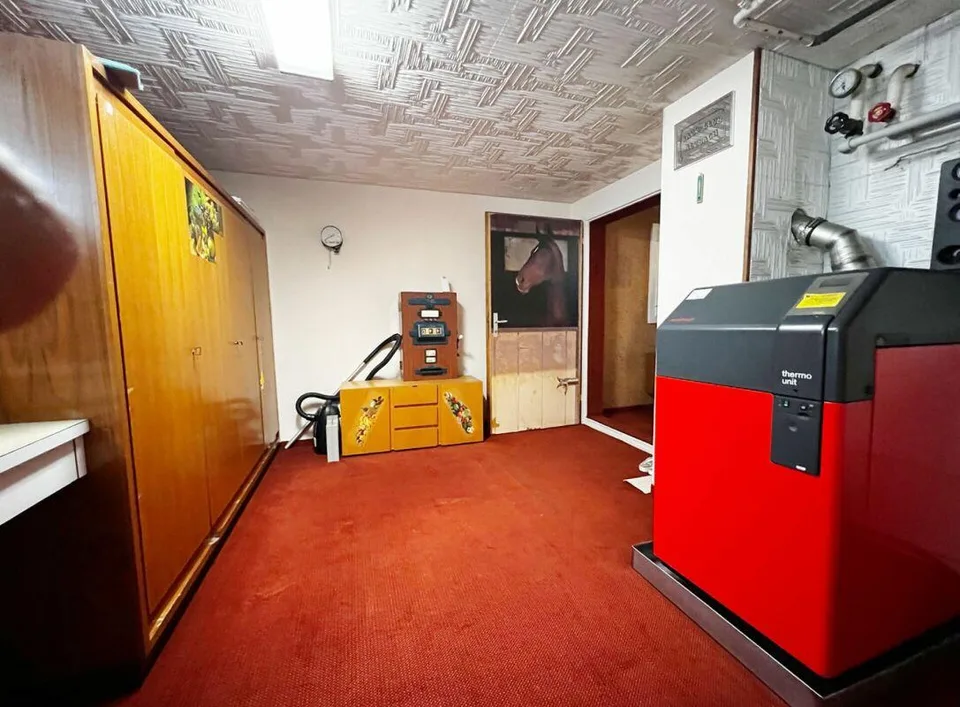 Charaktervolles Einfamilienhaus mit wertvoller Baulandreserve