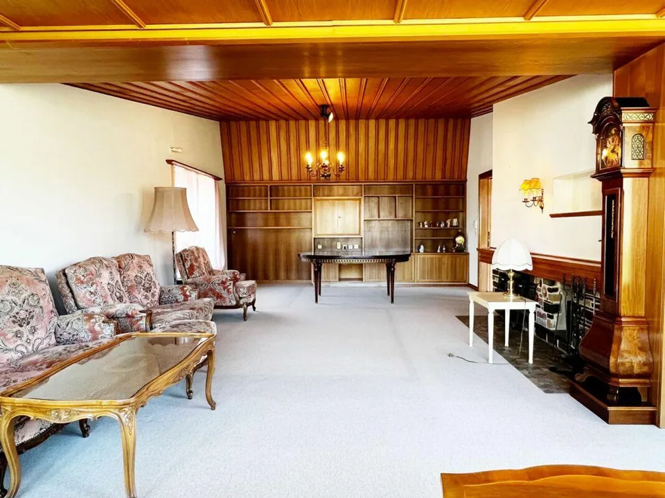 Charaktervolles Einfamilienhaus mit wertvoller Baulandreserve