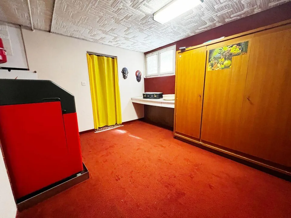 Charaktervolles Einfamilienhaus mit wertvoller Baulandreserve