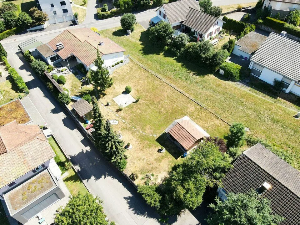 Charaktervolles Einfamilienhaus mit wertvoller Baulandreserve