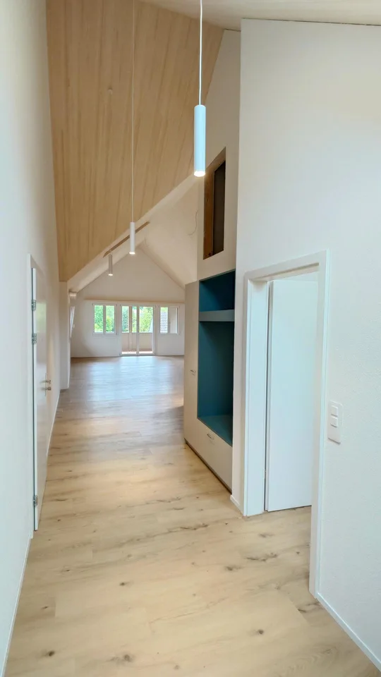 Erstbezug – modernes Loft mit grosszügiger Loggia und viel Natur