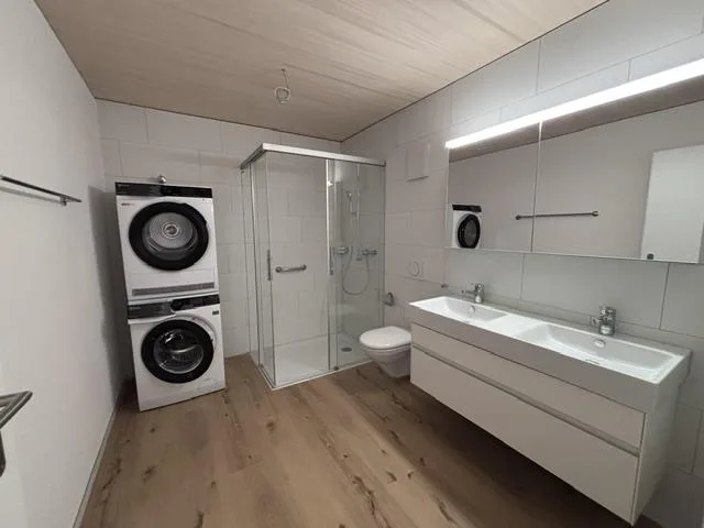Erstbezug – modernes Loft mit grosszügiger Loggia und viel Natur