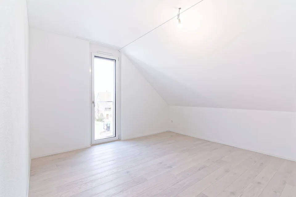 Attraktive 4.5-Zimmer-Dachgeschosswohnung mit zwei Loggien