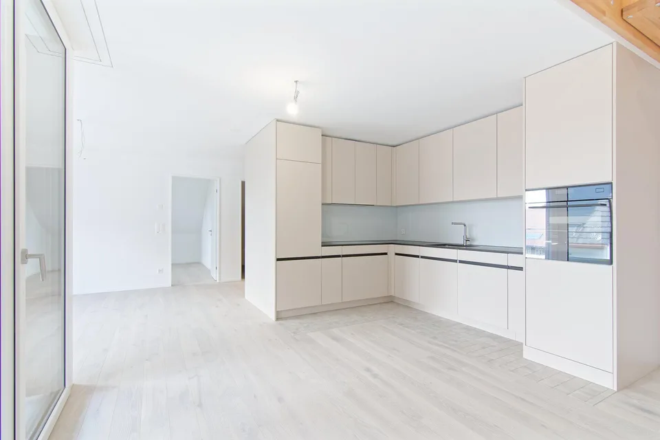 Attraktive 4.5-Zimmer-Dachgeschosswohnung mit zwei Loggien