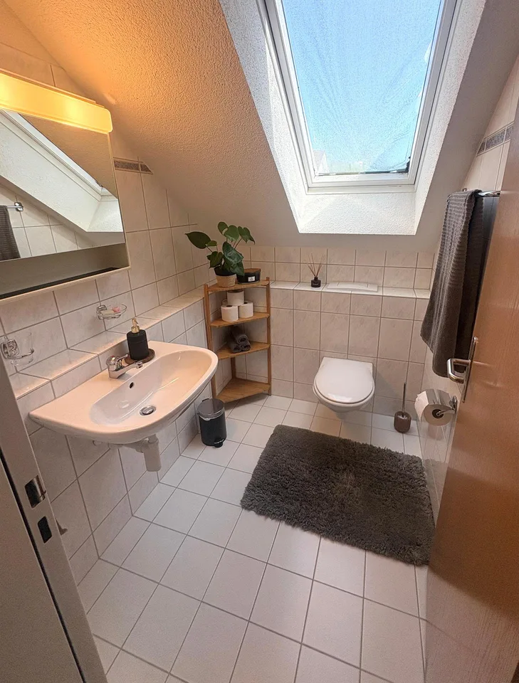 Grosszügige, sonnige 3 1/2 Zi-Dachwohnung