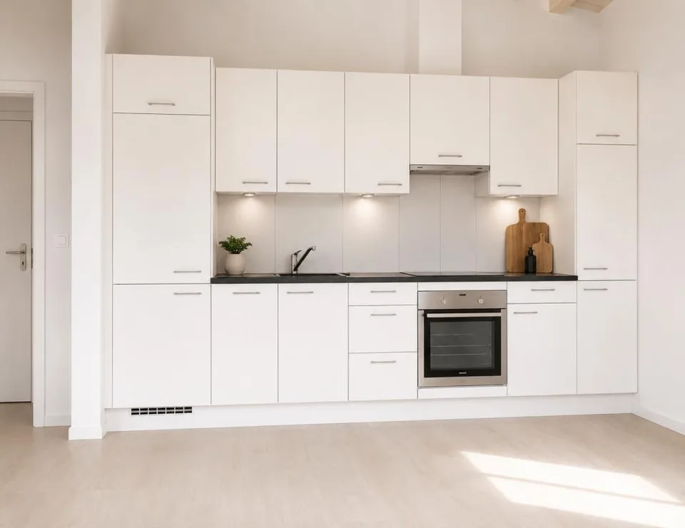 Exklusive Dachwohnung mit Balkon im Grünen!
