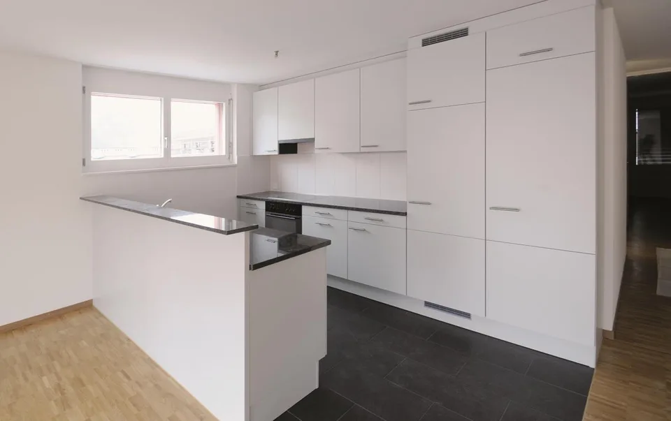 Grosszügige 5½-Zimmerwohnung im 1. OG