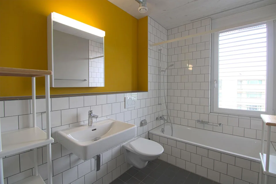 Furnished room in modernised apartment in a top location