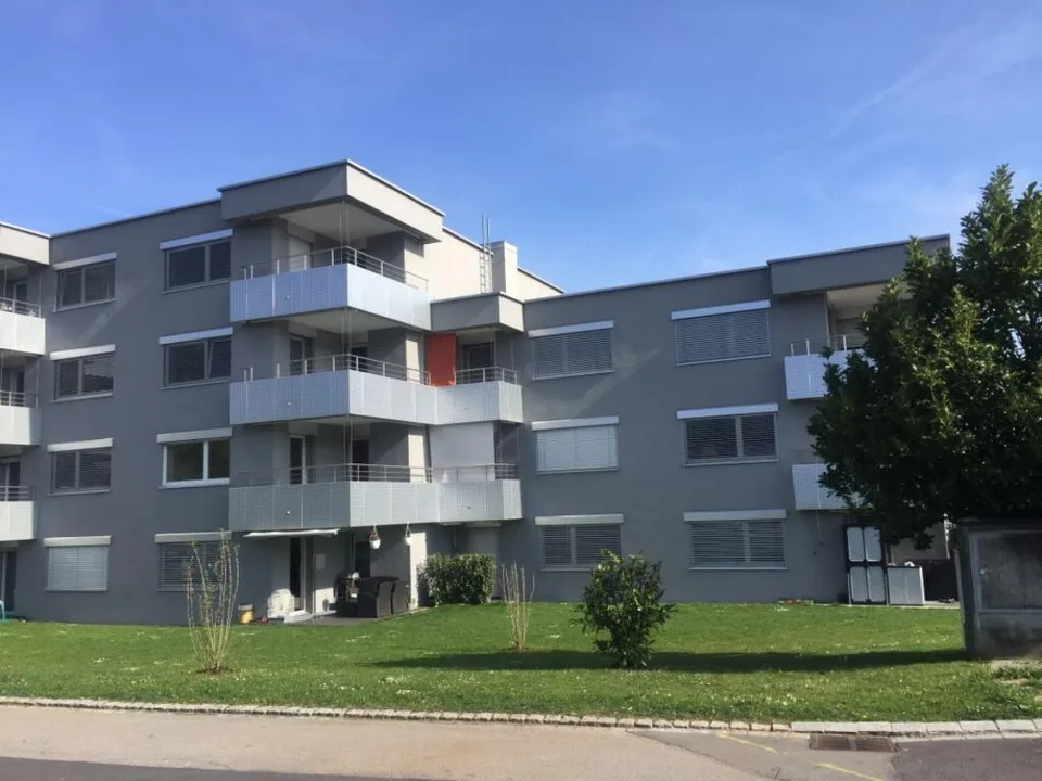 Attraktive Wohnung im ruhigen Besmerquartier