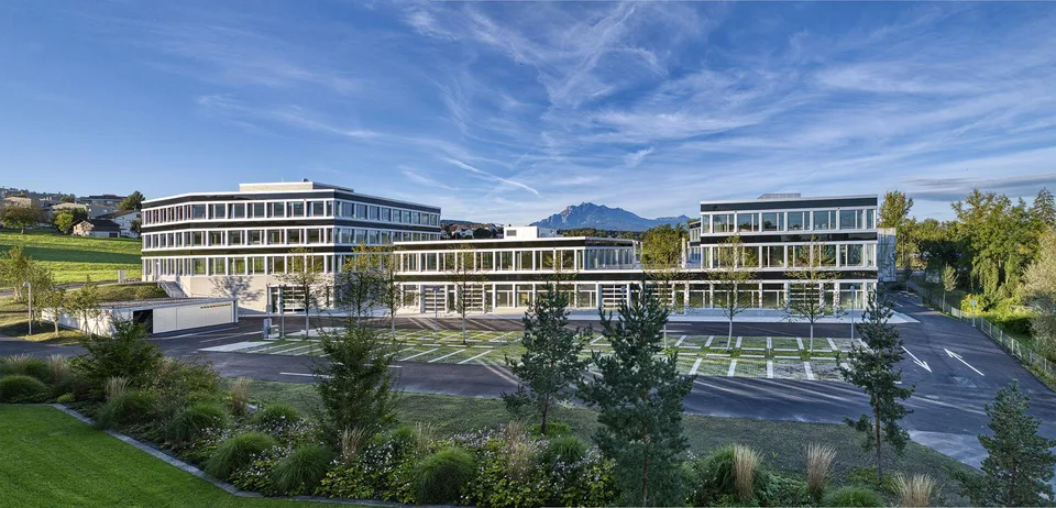 Erstklassige Büroflächen mit fertigem Innenausbau - Jetzt mieten un...