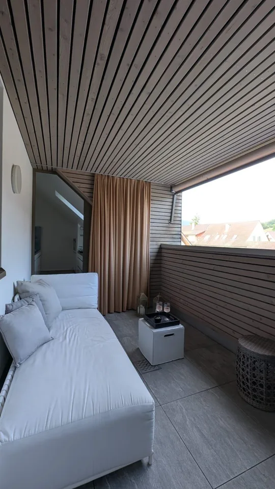 Exklusive Wohnung - bis 5m Raumhöhe - Blick auf die Lägern