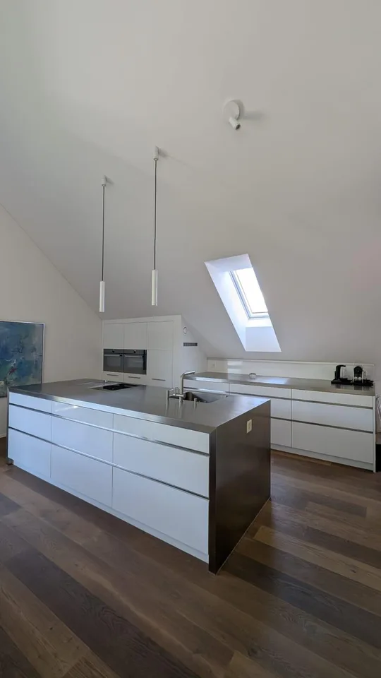 Exklusive Wohnung - bis 5m Raumhöhe - Blick auf die Lägern