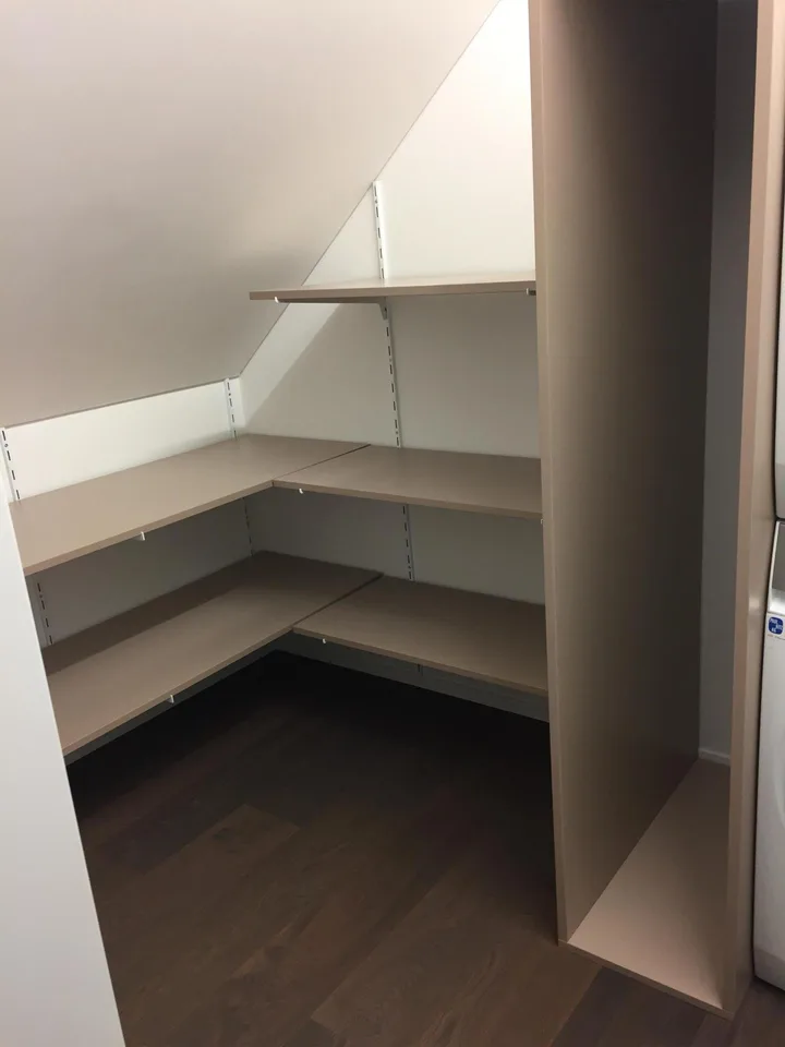 Exklusive Wohnung - bis 5m Raumhöhe - Blick auf die Lägern