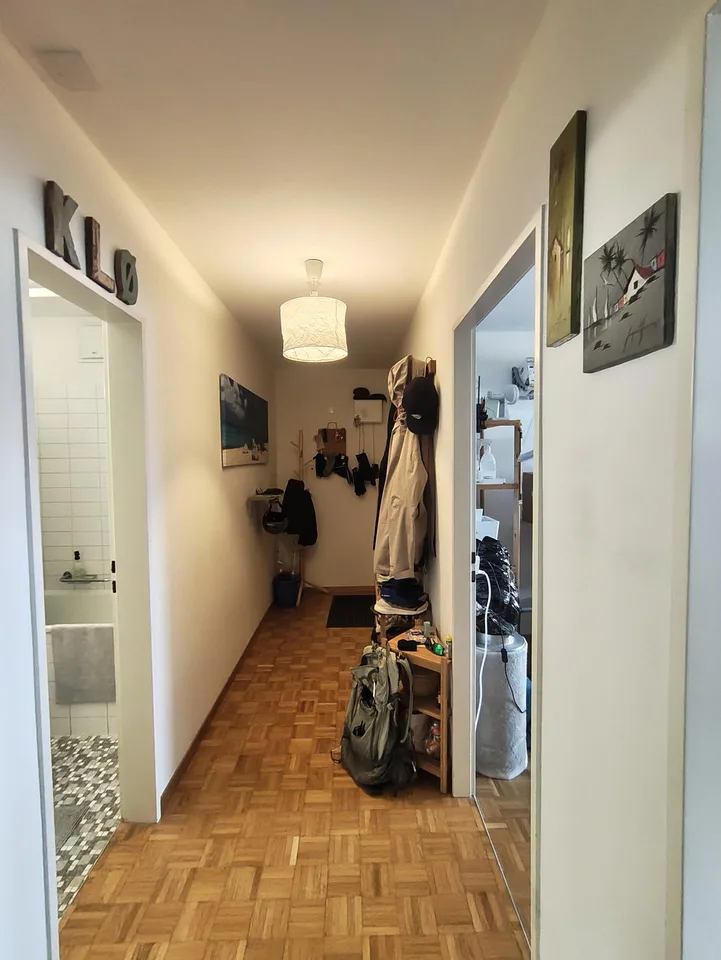 helle 3.5-Zimmer-Wohnung mit Balkon befristet Oktober 26- April 28