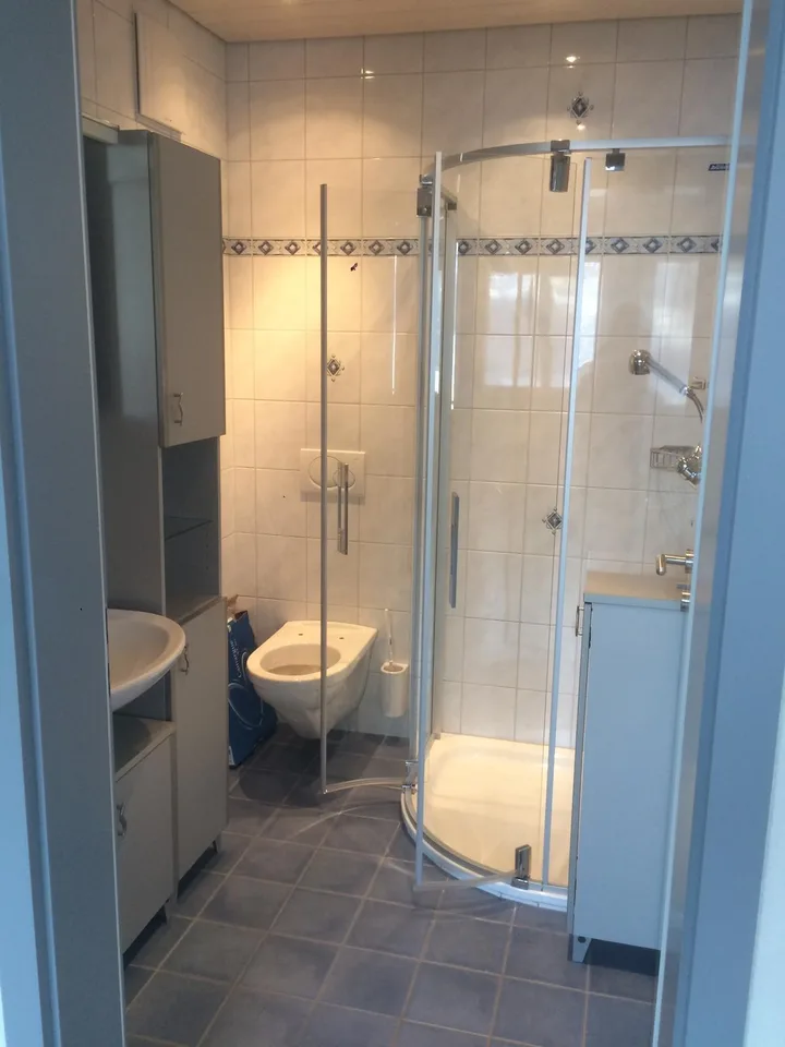 Schöne 2.5 Zimmer Wohnung mit Blick auf Mels und Umgebung