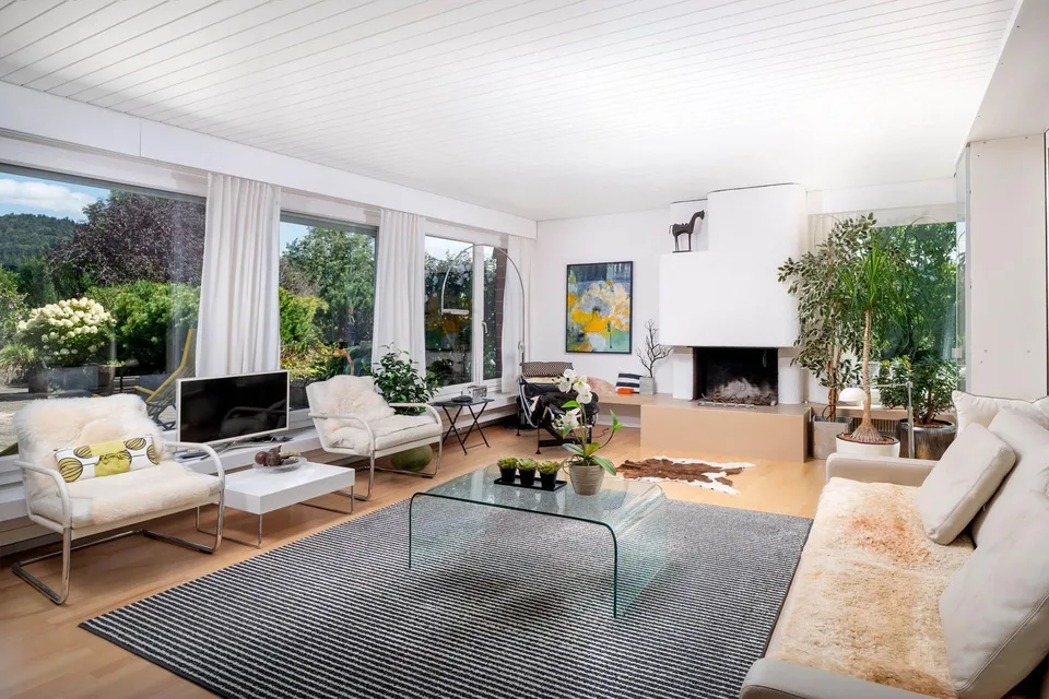 Grosszügiges Terrassenhaus mit Weitsicht und viel Privatsphäre