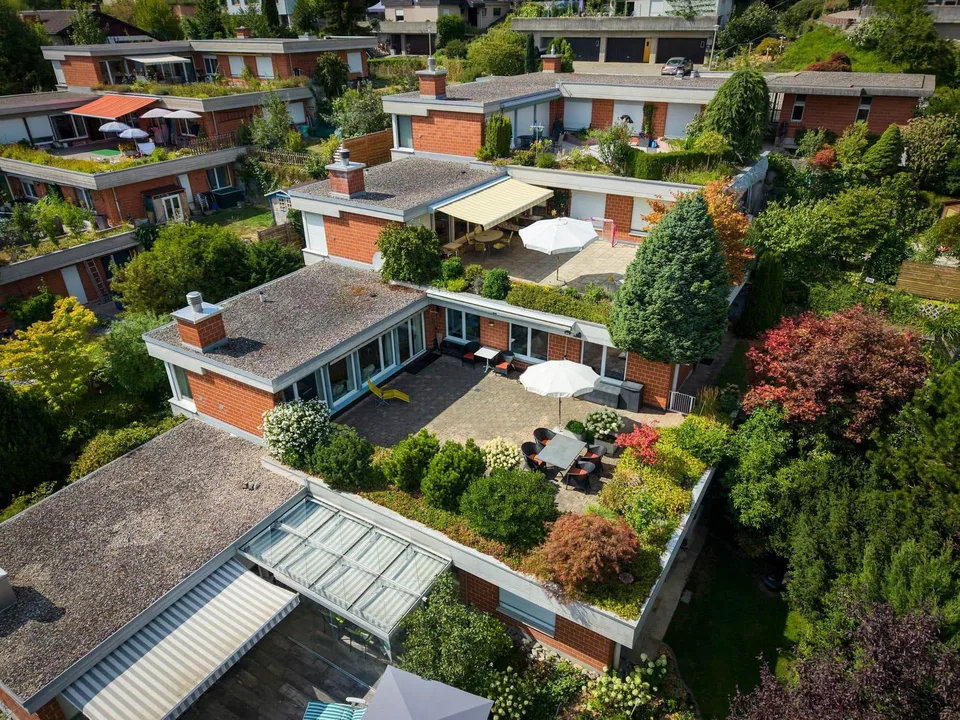 Grosszügiges Terrassenhaus mit Weitsicht und viel Privatsphäre