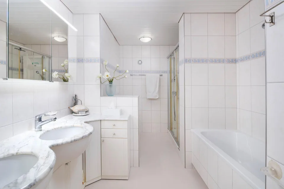 Grosszügiges Terrassenhaus mit Weitsicht und viel Privatsphäre