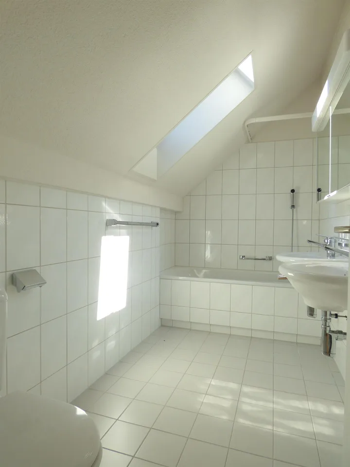 Dach-Maisonette-Wohnung an ruhiger Lage