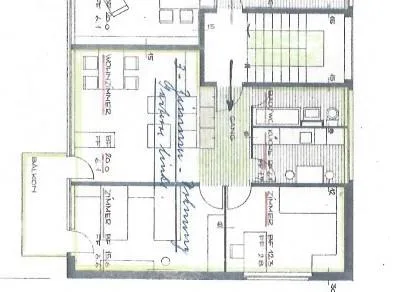 Appartement fraîchement rénové avec équipement de haute qualité dans une petite maison multifamiliale