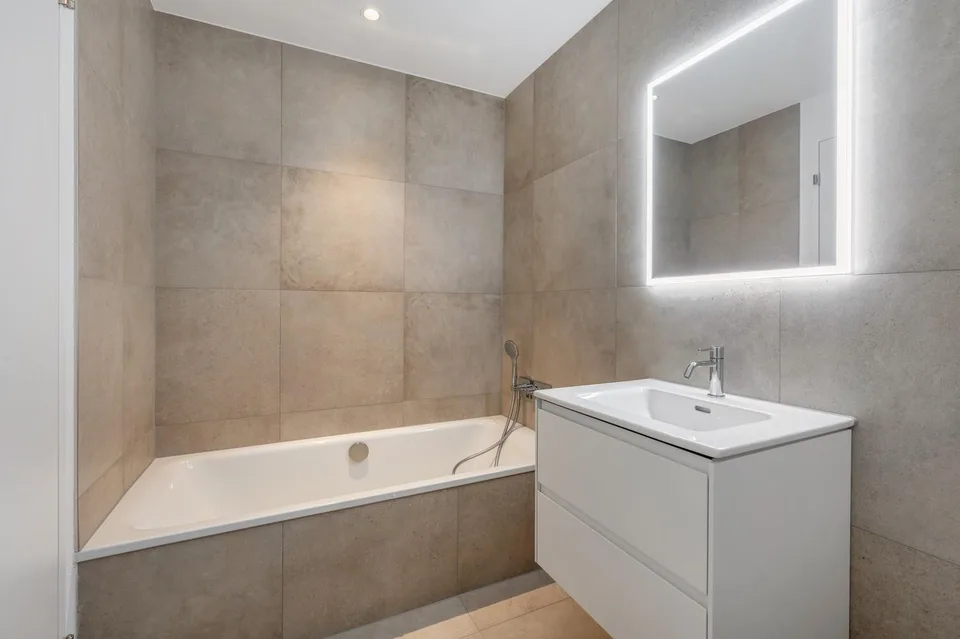 Exklusives Wohnen im Neubau  hochwertige 4.5-Zimmerwohnung
