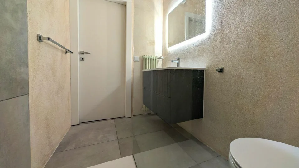 Wohnung mit teilweiser Seesicht
