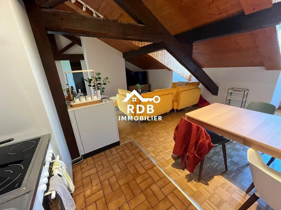 Appartement de 3,5 pièces au 3ème étage sans ascenseur à Genève 1202