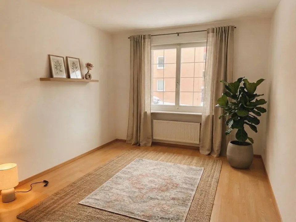 Appartement spacieux et lumineux de 4,5 pièces avec balcon, fraîchement peint
