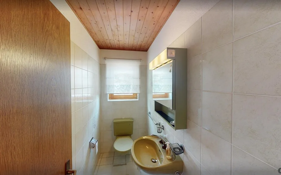 Charmantes Wohnhaus mit unverbaubarer Seesicht und exklusiven Baure...