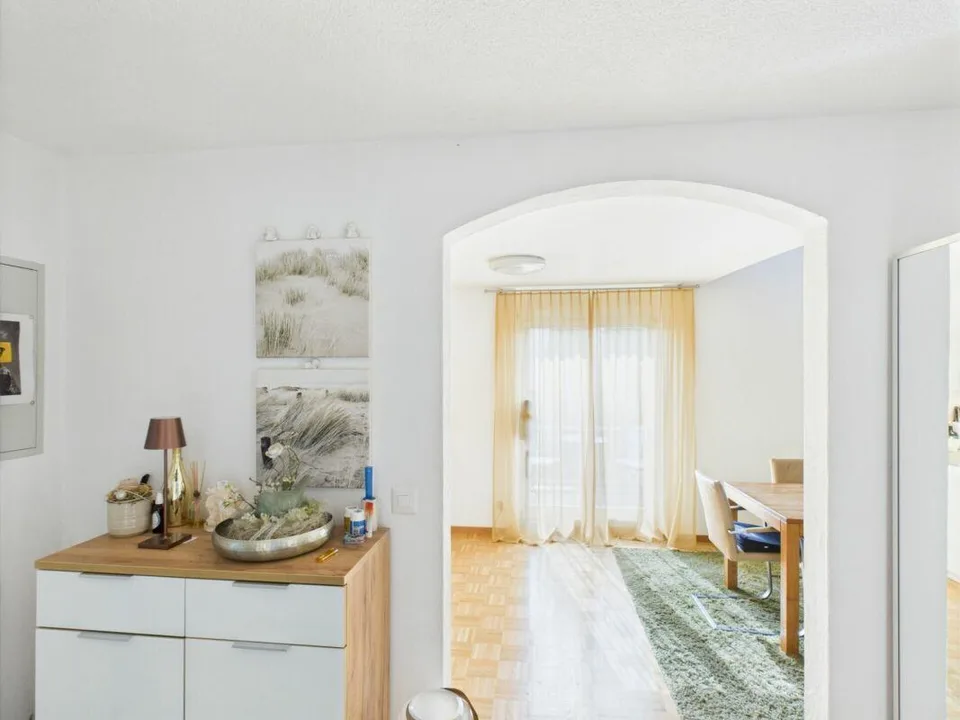 3.5 Zimmer Wohnung in 3-Familienhaus