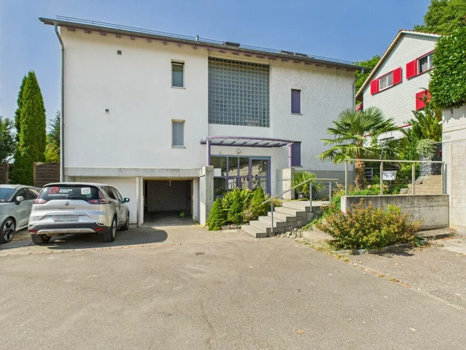 3.5 Zimmer Wohnung in 3-Familienhaus