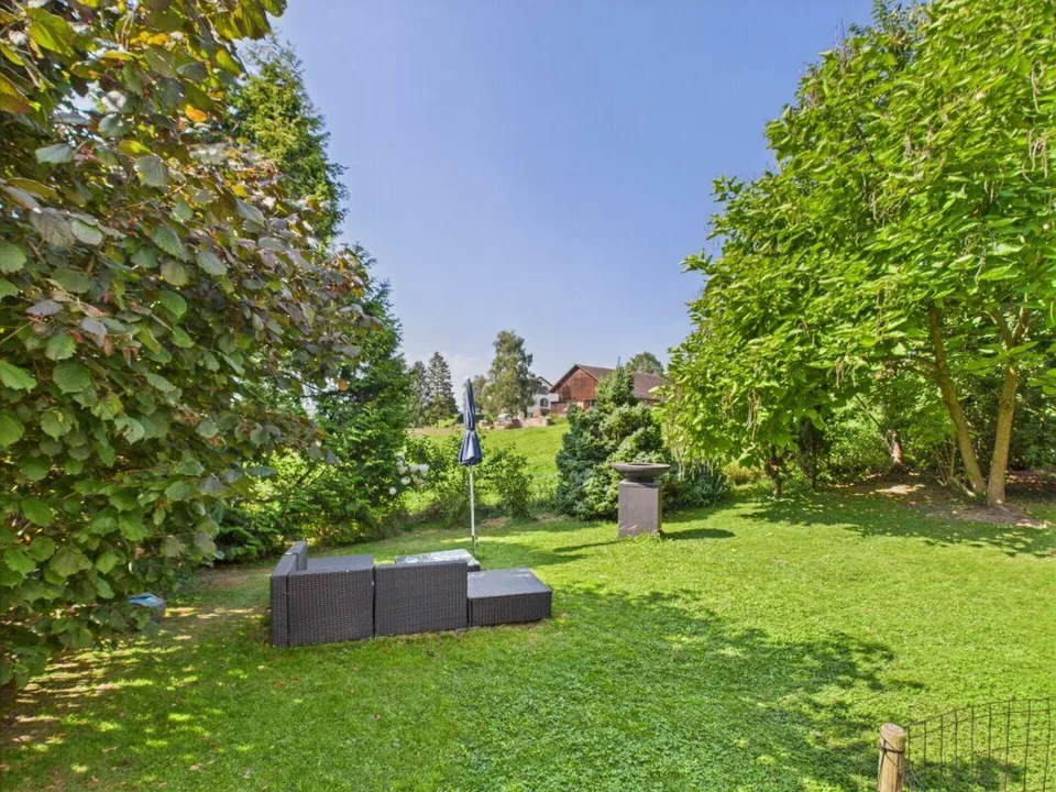 3.5 Zimmer Wohnung in 3-Familienhaus