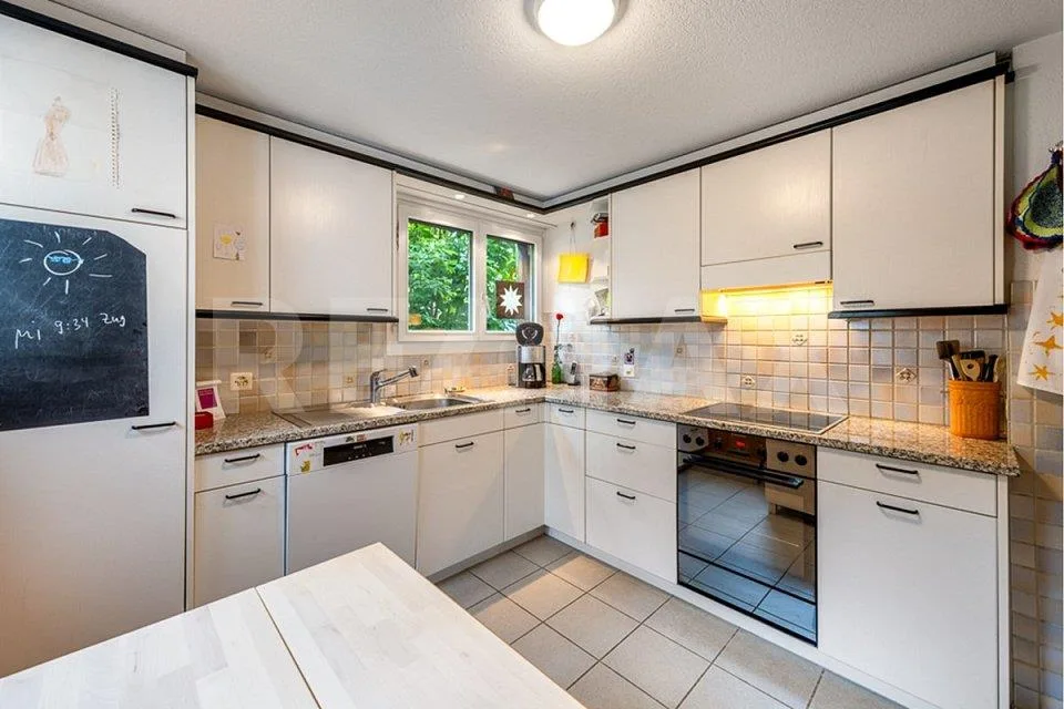 Maison unifamiliale de 5½ pièces dans un bel emplacement