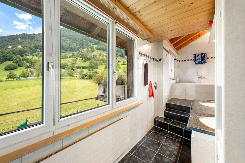 Maison unifamiliale de 5½ pièces dans un bel emplacement