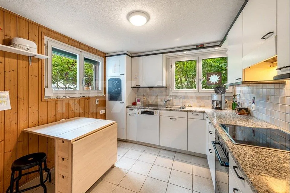 Maison unifamiliale de 5½ pièces dans un bel emplacement