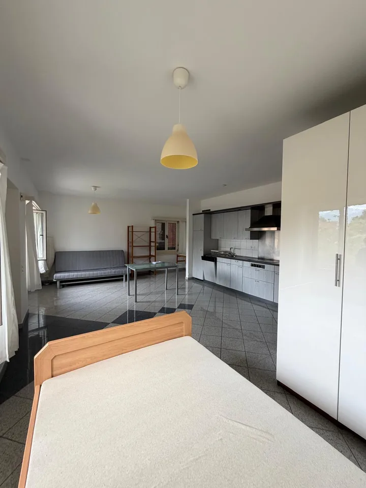 Furnished studio apartment available immediately