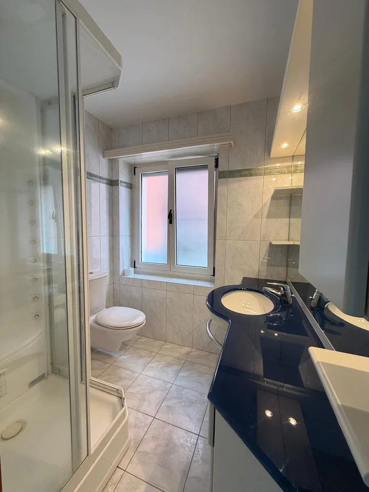 Furnished studio apartment available immediately