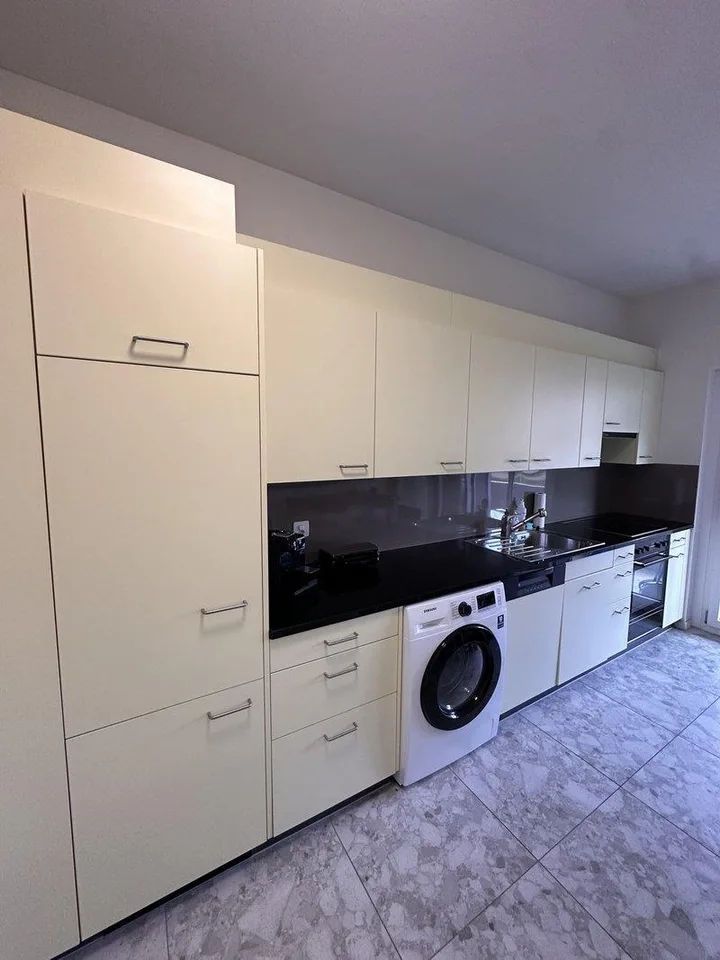 Helle 3-Zimmer-Wohnung mit Balkon in Zürich-Schwamendingen