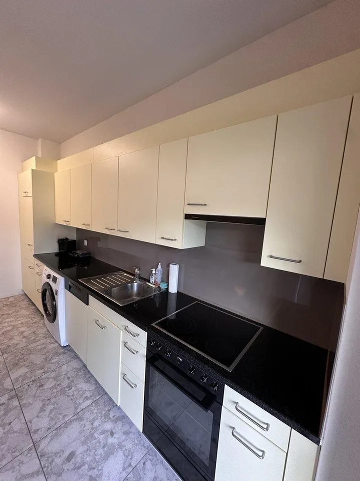 Helle 3-Zimmer-Wohnung mit Balkon in Zürich-Schwamendingen