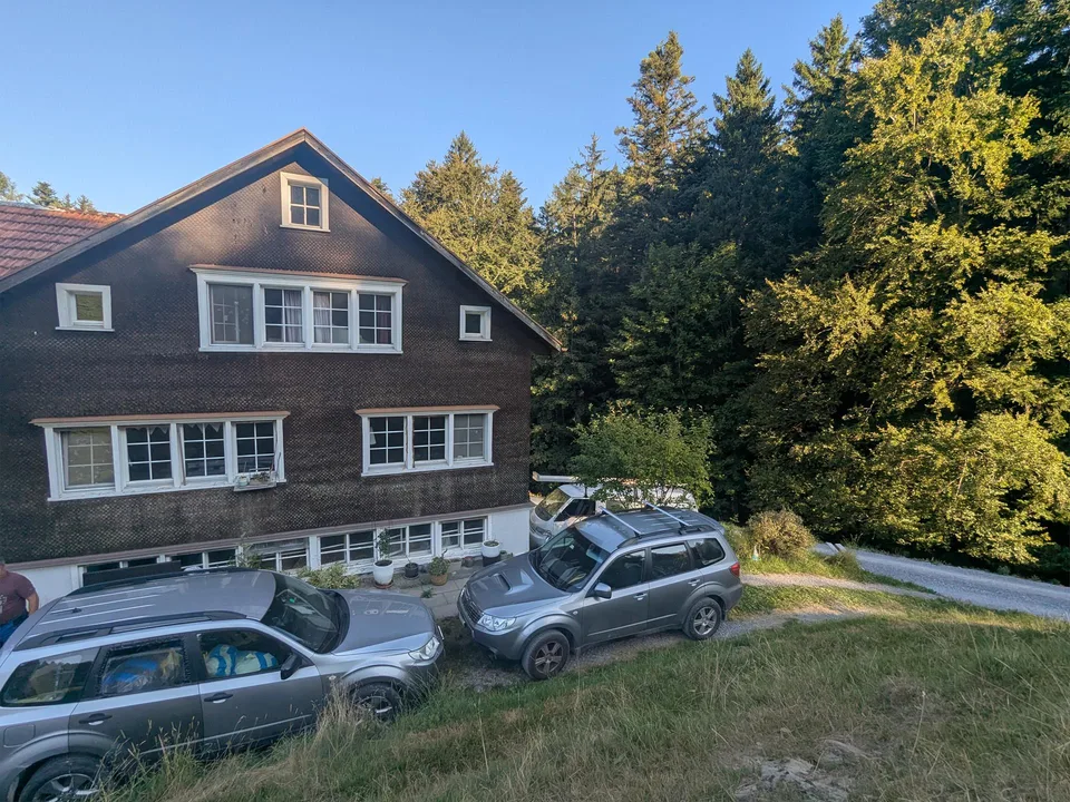 Hausteil ohne Scheune an Alleinlage