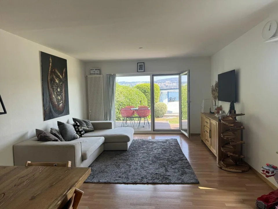 Appartement spacieux 4.5 pièces avec accès direct au lac