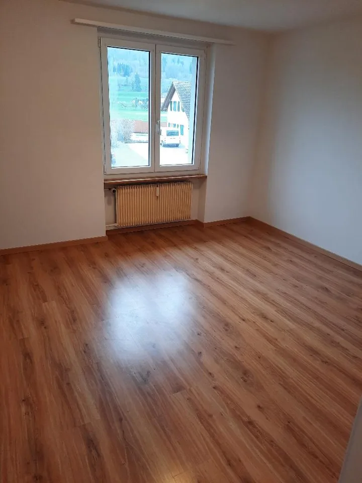 Helle 4-Zimmer-Wohnung 80m2 CHF 1.280 mit Gartenstück (7-1.OG.L)