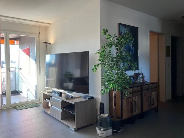 Zimmer mit eigenem Badezimmer zu vermieten