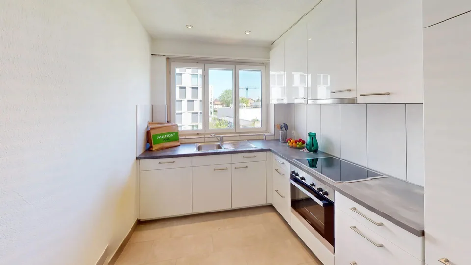 Helle, renovierte Wohnung ideal für junge Berufstätige