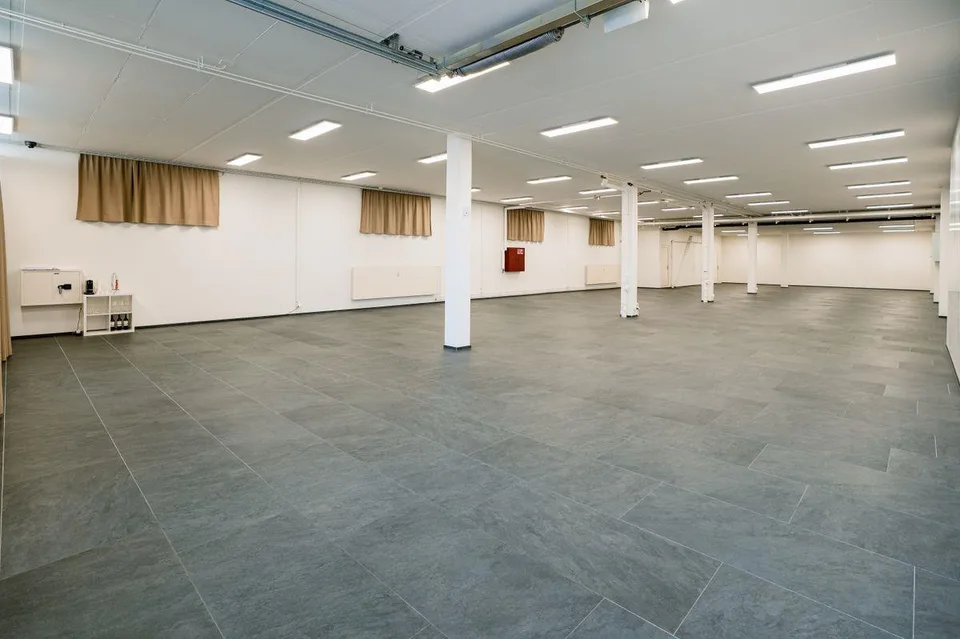 Showroom an bester Lage im Kanton Zug