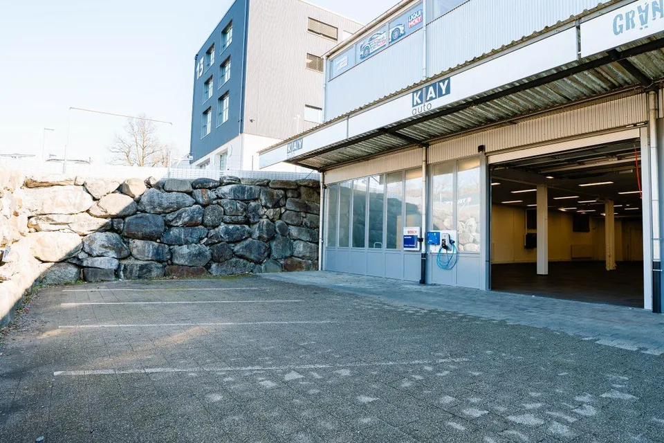 Showroom an bester Lage im Kanton Zug