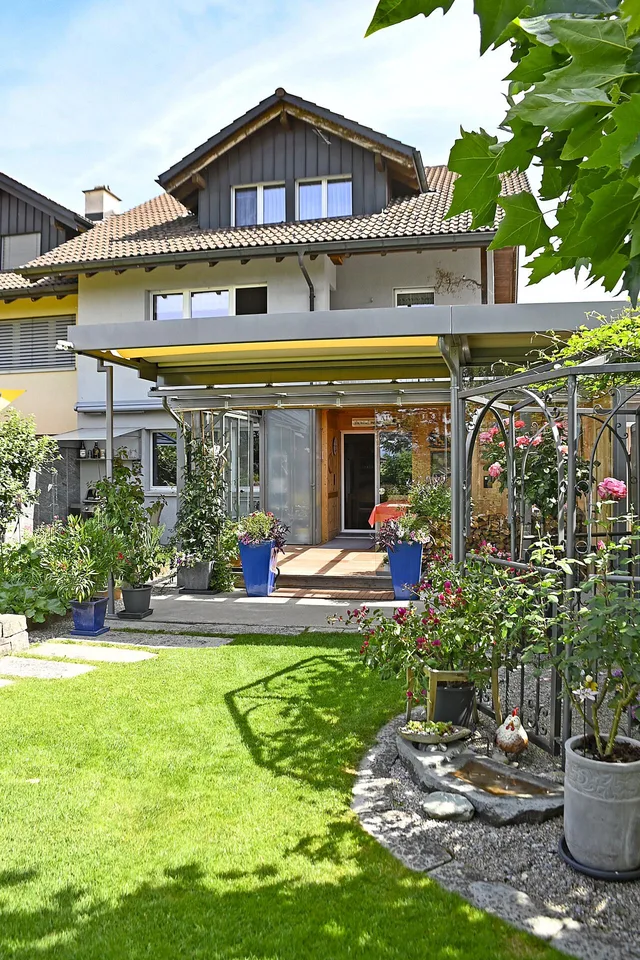 Ein Zuhause mit Raum zum Wohnen und Arbeiten