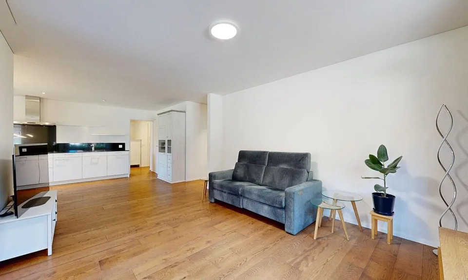 Moderne 3.5-Zimmer-Gartenwohnung mit grosszügigem Aussenbereich