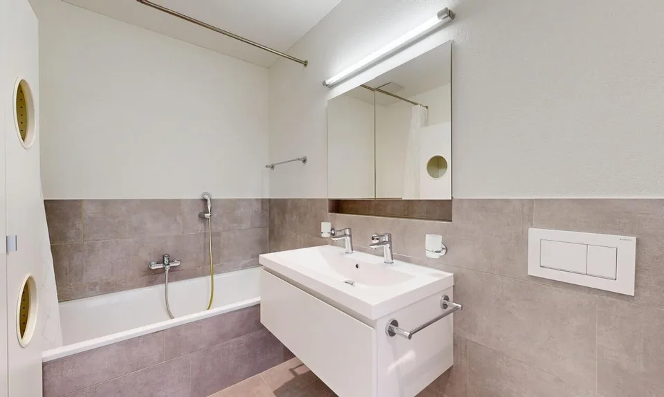 Zentral, stilvoll, grosszügig – 4.5-Zimmer-Wohnung mit zwei Terrassen
